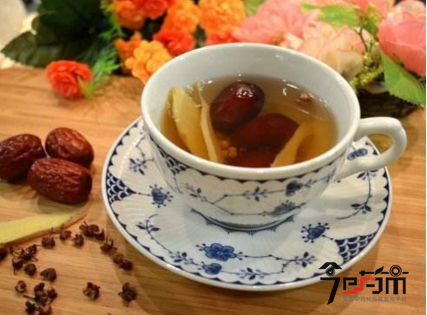 当归红枣茶具有补血养颜，通调气血的功效与作用