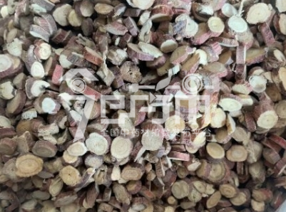 首阳中药材市场32元/kg成交的甘草片